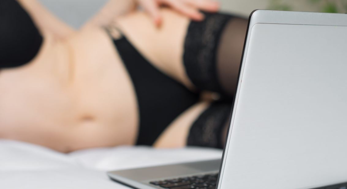 adult camgirl